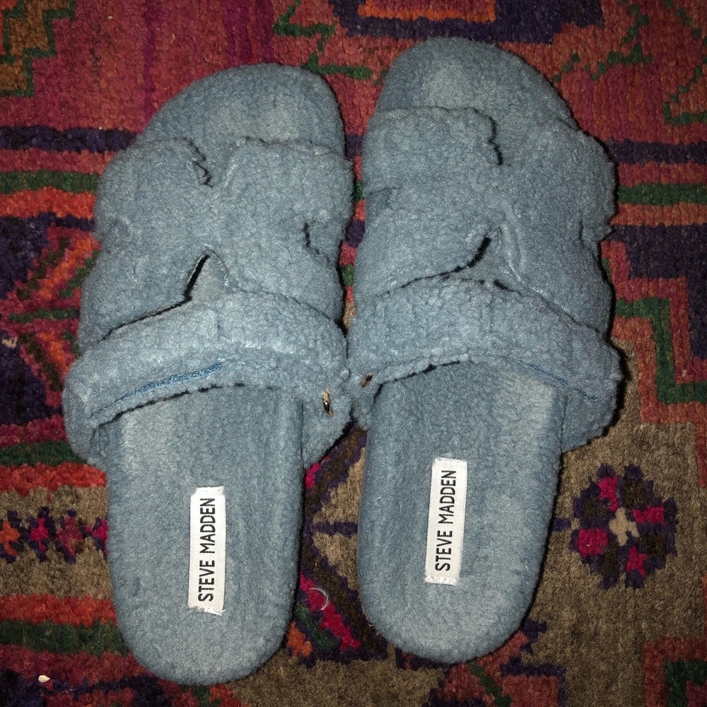 Steve Madden Slides